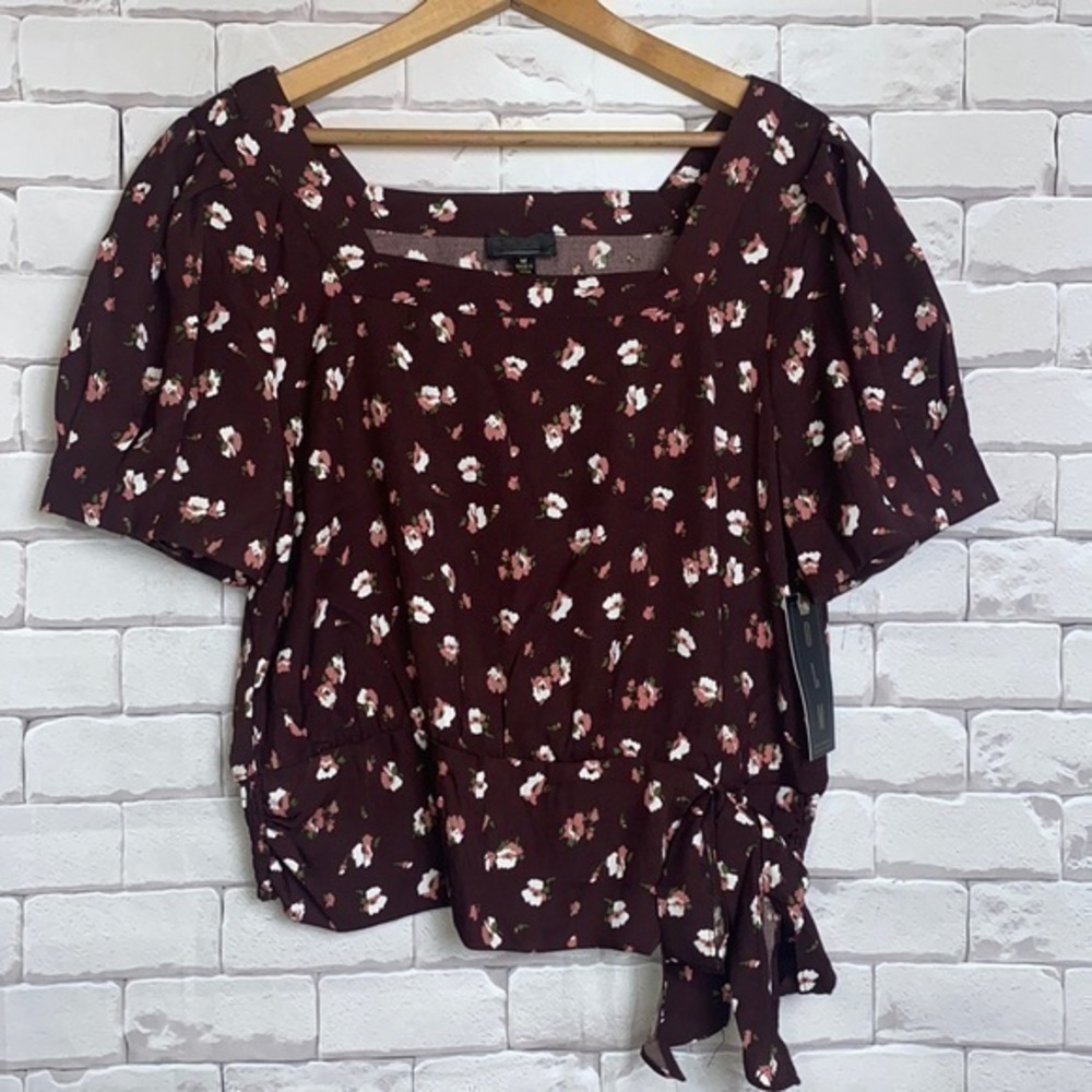 OLM medium floral blouse - cinched waist with tie - short pleated sleeves - NWT